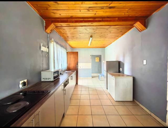 5 BEDROOM HOUSE FOR SALE IN SASOLBURG EXT 1